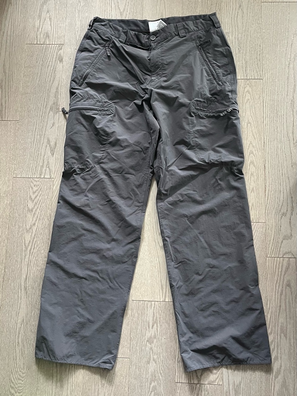 The North Face Men's Grey Cargo Hiking Pants in size 36